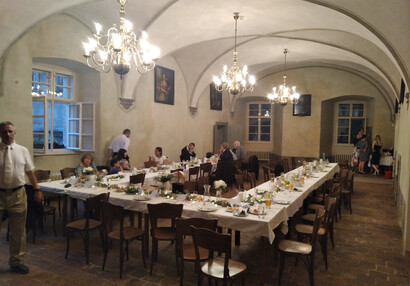 Svatební hostina ve východním sále
